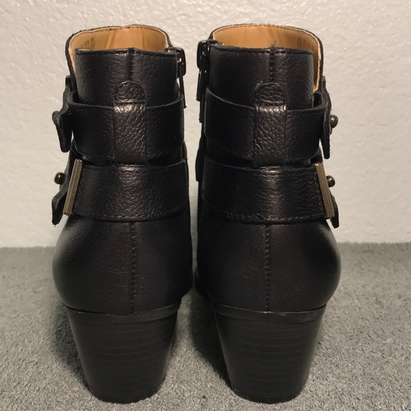 Naturalizer Kepler Block Heel Leather Ankle Boots - Picture 7 of 8